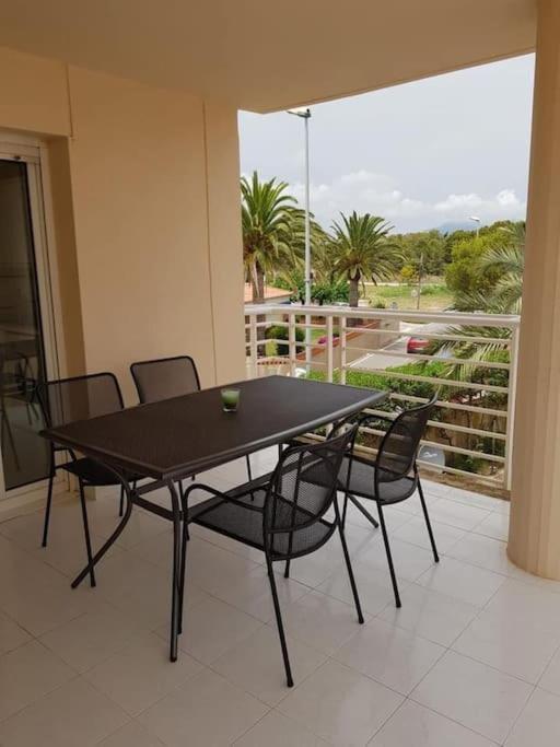 Apartment Vinaroz With Swimming Pools For 4 People Vinarós المظهر الخارجي الصورة